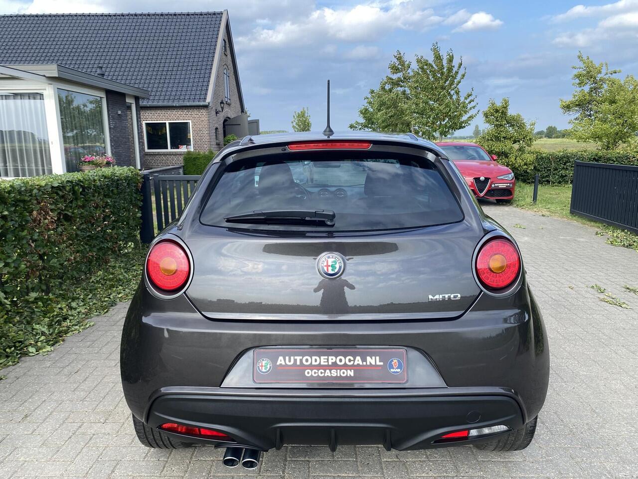 Alfa Romeo MITO 1.4 T MultiAir Super Stoelverwarming A/C Cruise control 17 inch