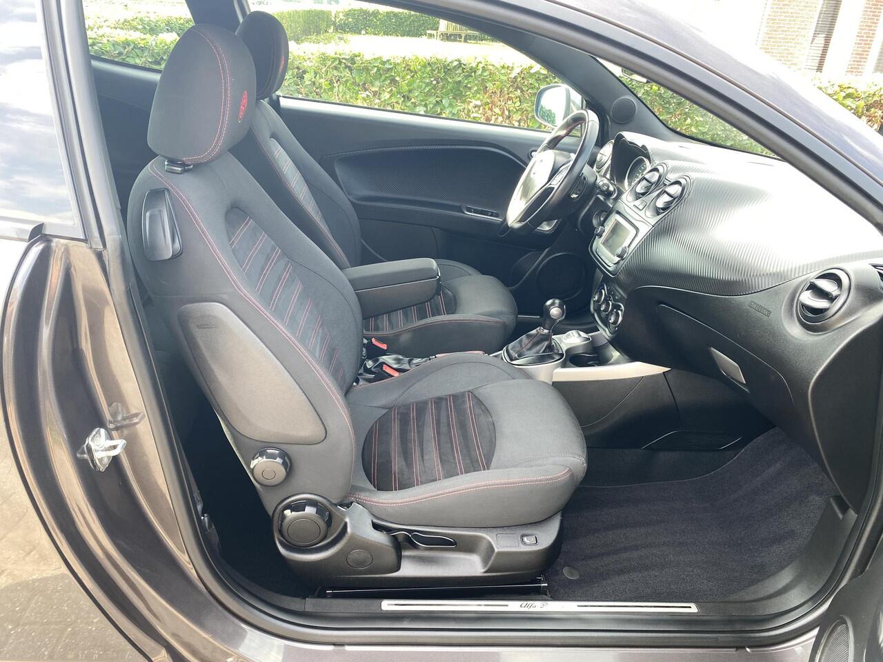 Alfa Romeo MITO 1.4 T MultiAir Super Stoelverwarming A/C Cruise control 17 inch