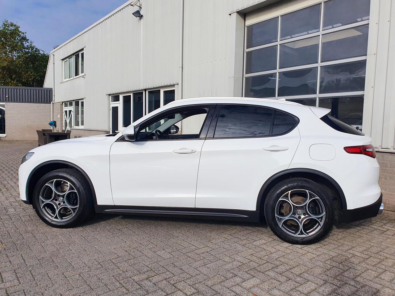 Alfa Romeo Stelvio 2.0 T AWD Camera | Rondom PDC