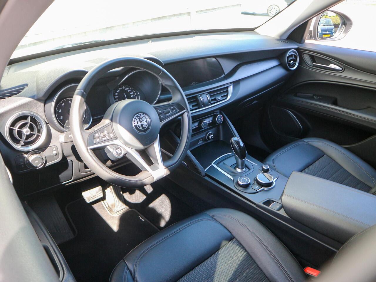 Alfa Romeo Stelvio 2.0 T AWD Camera | Rondom PDC