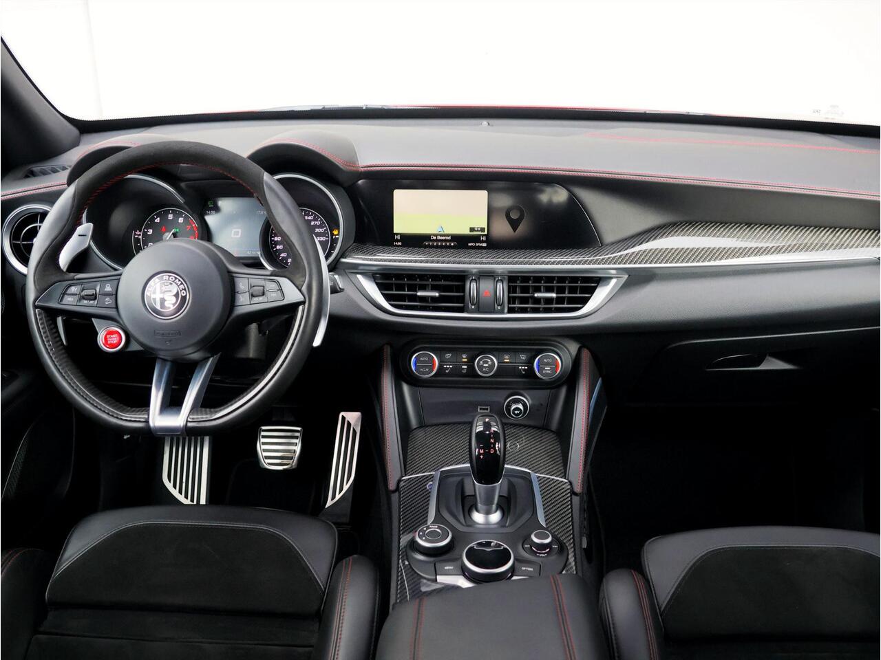 Alfa Romeo Stelvio 2.9 V6 AWD Quadrifoglio | NL auto | Harman/Kardon | Carbon |