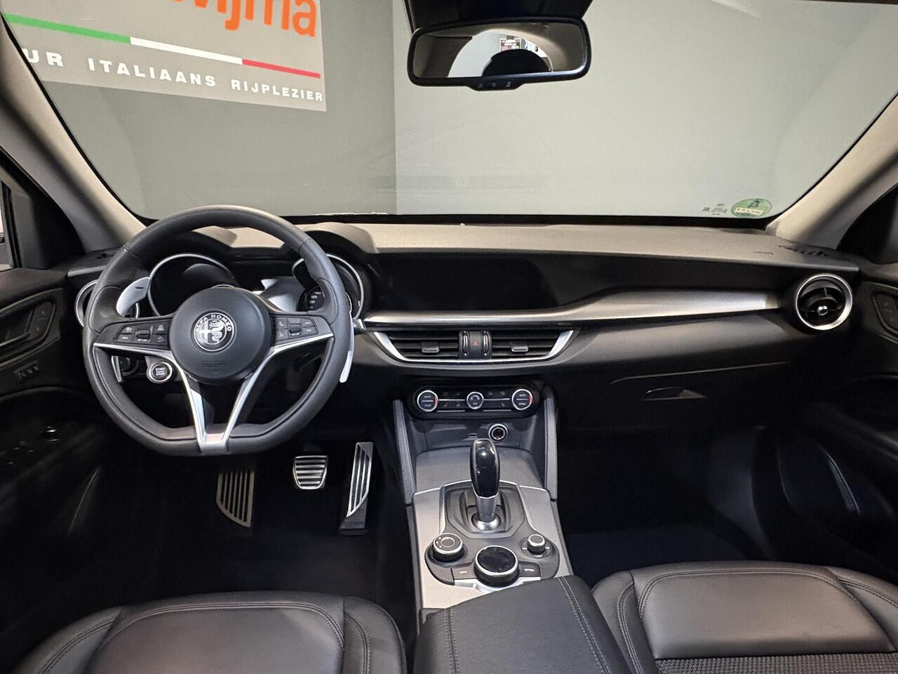 Alfa Romeo Stelvio 2.0 Turbo 280pk AWD Super Q4 Apple carplay, stuurschakeling, performance pack, Afneembare trekhaak