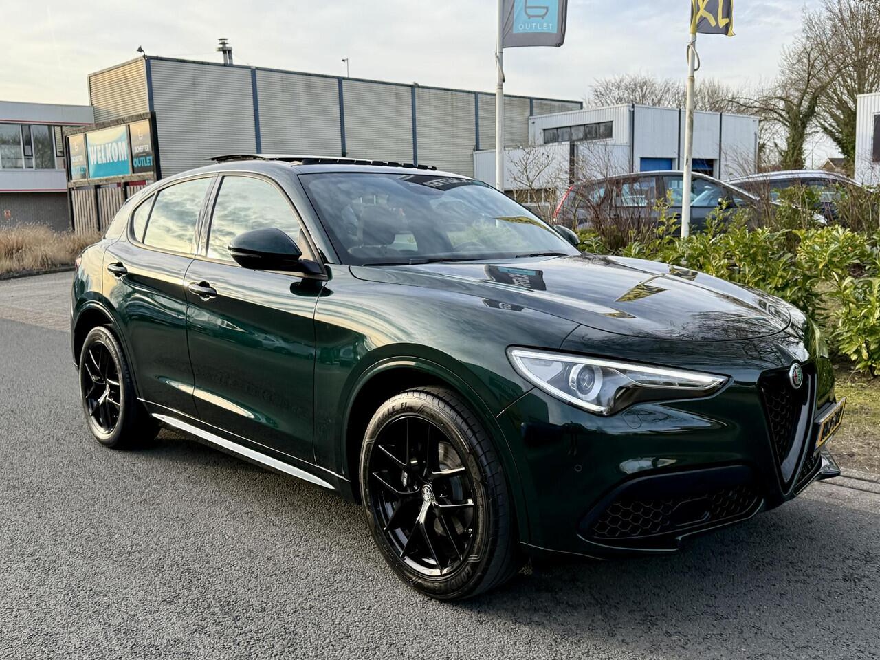 Alfa Romeo Stelvio 2.0T AWD 280PK Veloce PanooLederoACC