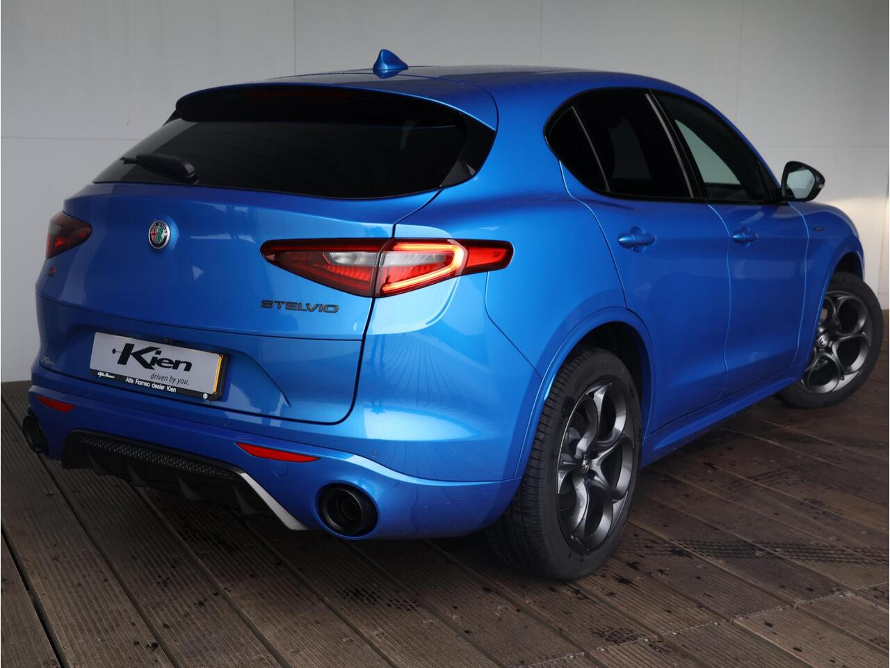 Alfa Romeo Stelvio 2.0 T AWD Veloce | Sportstoelen | Adap. Cruise Control | Schakelflippers | 20" velgen | Stoel- en stuurverwarming
