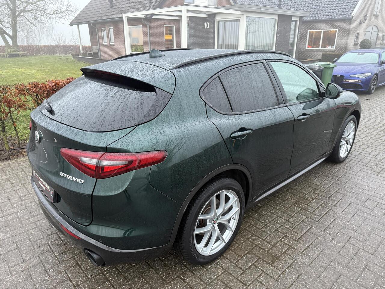 Alfa Romeo Stelvio 2.0 T AWD Ti Verde Visconti! Schakelflippers!! Trekhaak!!