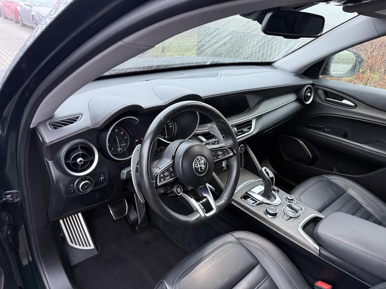 Alfa Romeo Stelvio 2.0 T AWD Ti Verde Visconti! Schakelflippers!! Trekhaak!!