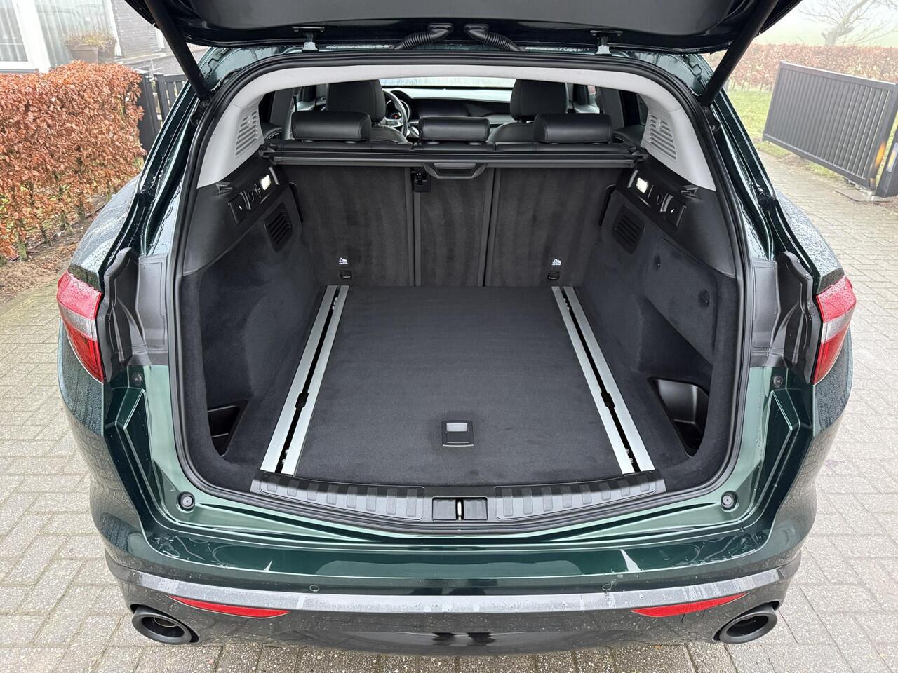 Alfa Romeo Stelvio 2.0 T AWD Ti Verde Visconti! Schakelflippers!! Trekhaak!!