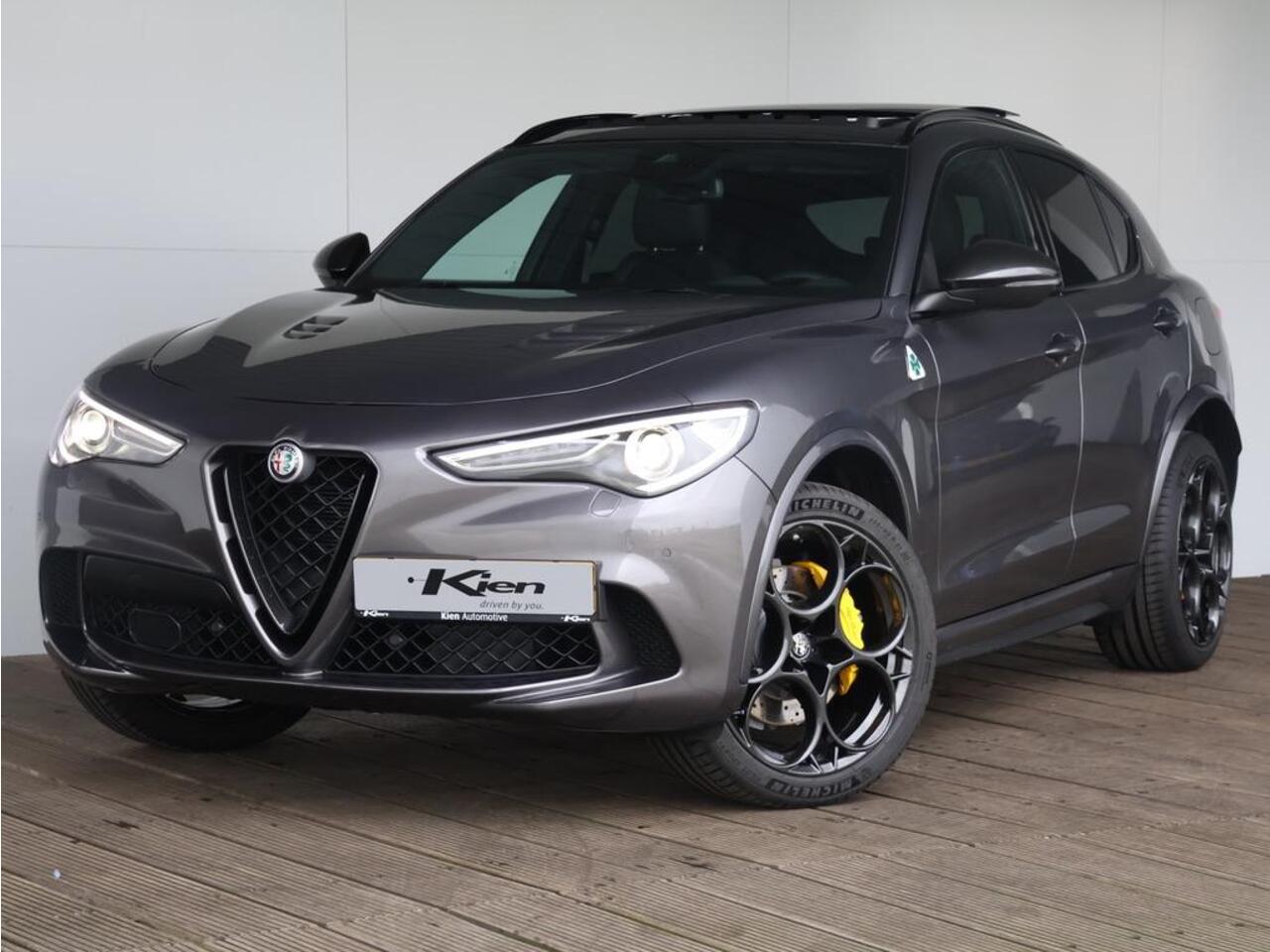Alfa Romeo Stelvio 2.9 V6 AWD Quadrifoglio | 510 PK | Pano | Stoel- en stuurverwarming |