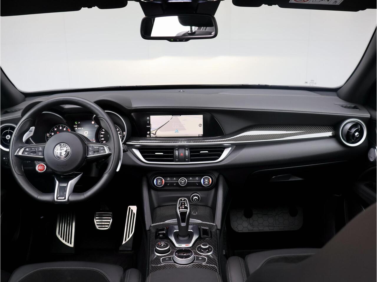 Alfa Romeo Stelvio 2.9 V6 AWD Quadrifoglio | 510 PK | Pano | Stoel- en stuurverwarming |
