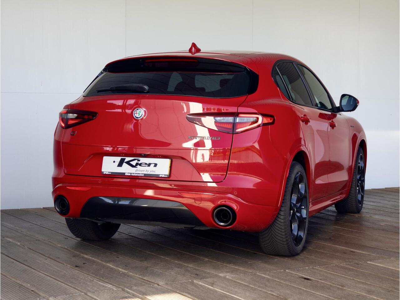 Alfa Romeo Stelvio 2.0 T AWD Veloce | 21 inch | Adaptive CC | Stoel & stuur verwarming | Verwarmde achterbank | Memory