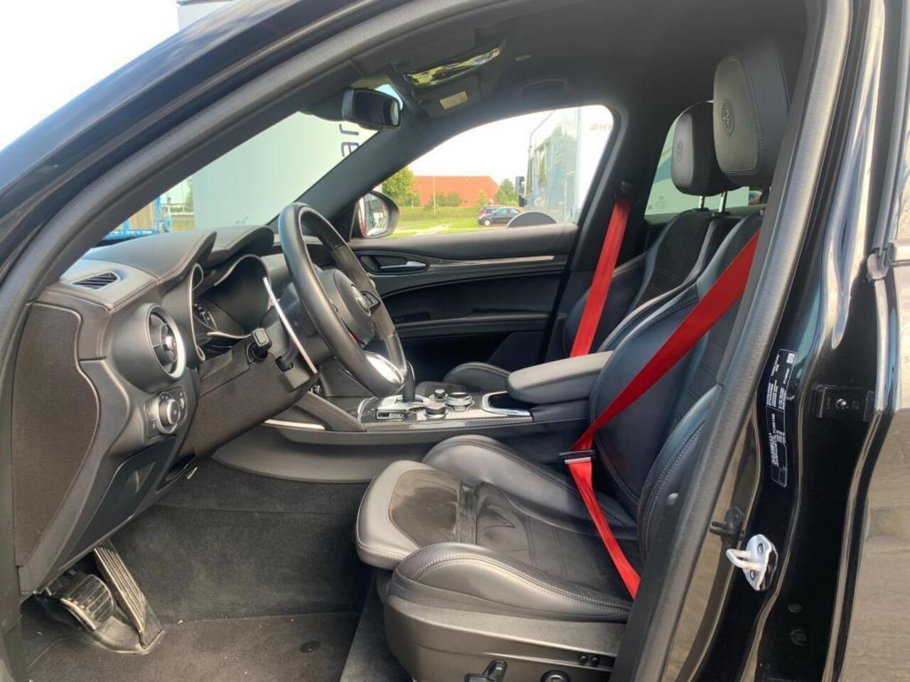 Alfa Romeo Stelvio 2.9 V6 AWD 510 PK Quadrifoglio | Akrapovic | BTW auto | Adaptive cruise | Facelift | Winter pack | Pack ADAS