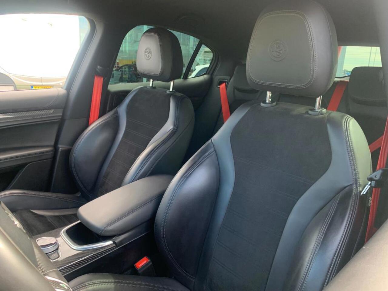 Alfa Romeo Stelvio 2.9 V6 AWD 510 PK Quadrifoglio | Akrapovic | BTW auto | Adaptive cruise | Facelift | Winter pack | Pack ADAS