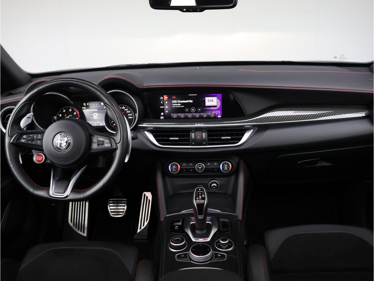 Alfa Romeo Stelvio 2.0 T AWD Veloce TI | Quadrifoglio int. | Pano-dak | Unieke uitvoering |