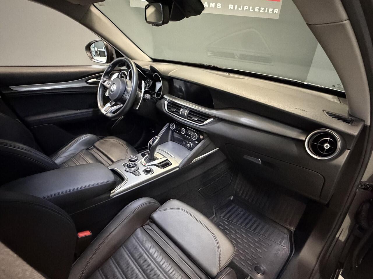 Alfa Romeo Stelvio 2.0 Turbo 16V 280pk Veloce Q4 Automaat Afn.Trekhaak