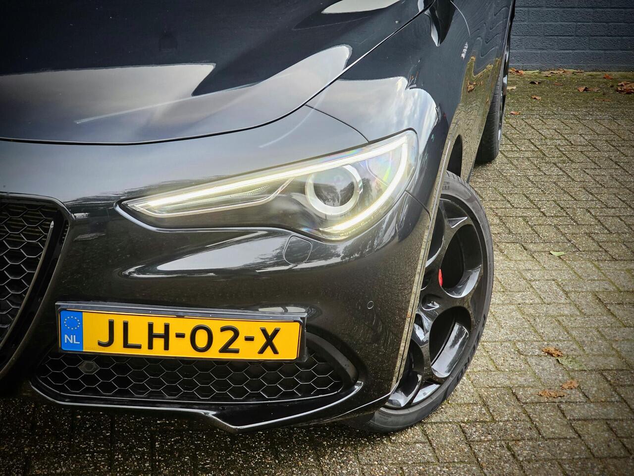 Alfa Romeo Stelvio 2.0 T GME AWD Veloce / ROOD LEDER / CARPLAY /