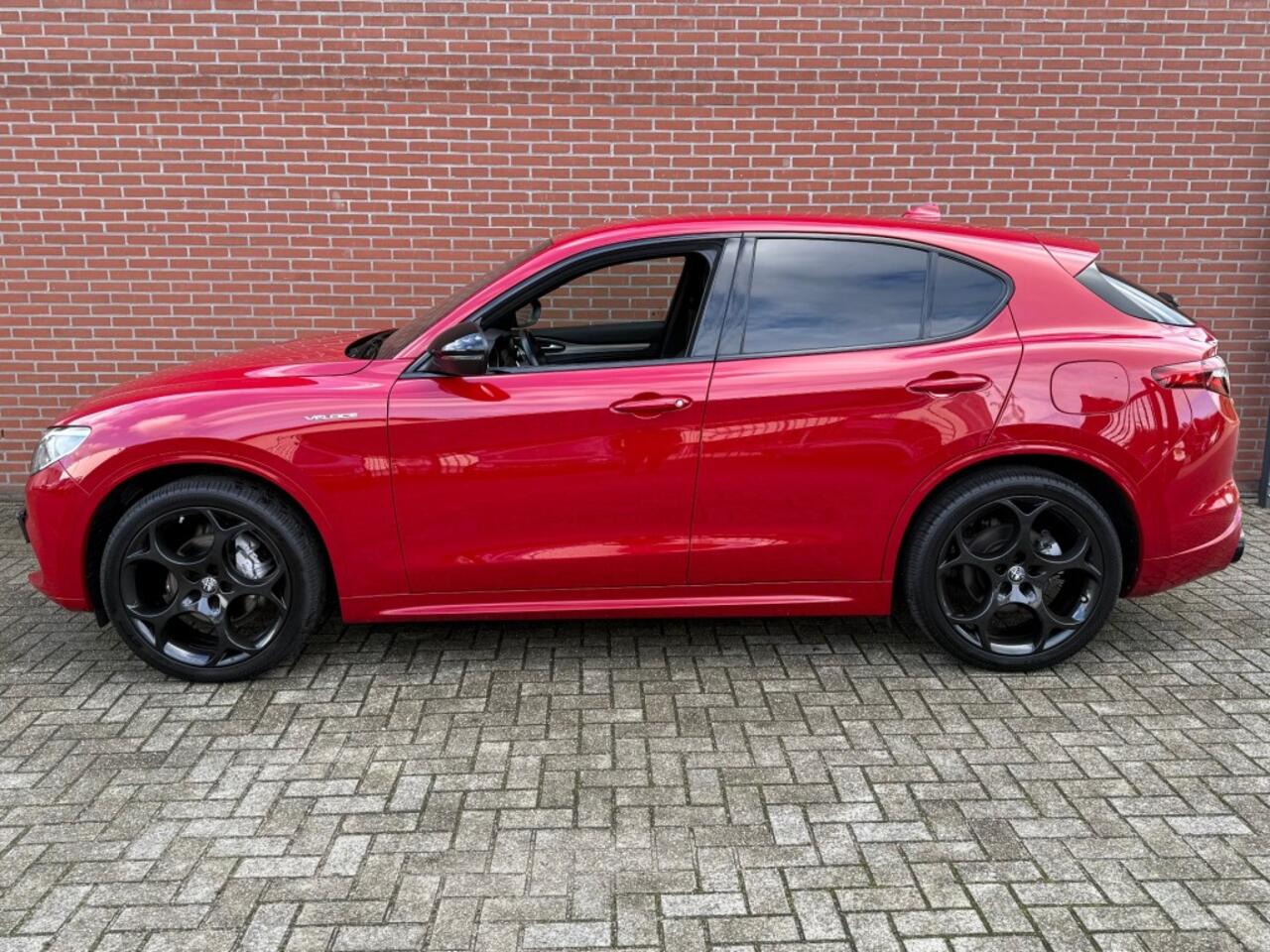 Alfa Romeo Stelvio 2.0T AWD VELOCE Q4 280pk NAVI CLIMA LEDER STOELVW STUURVW