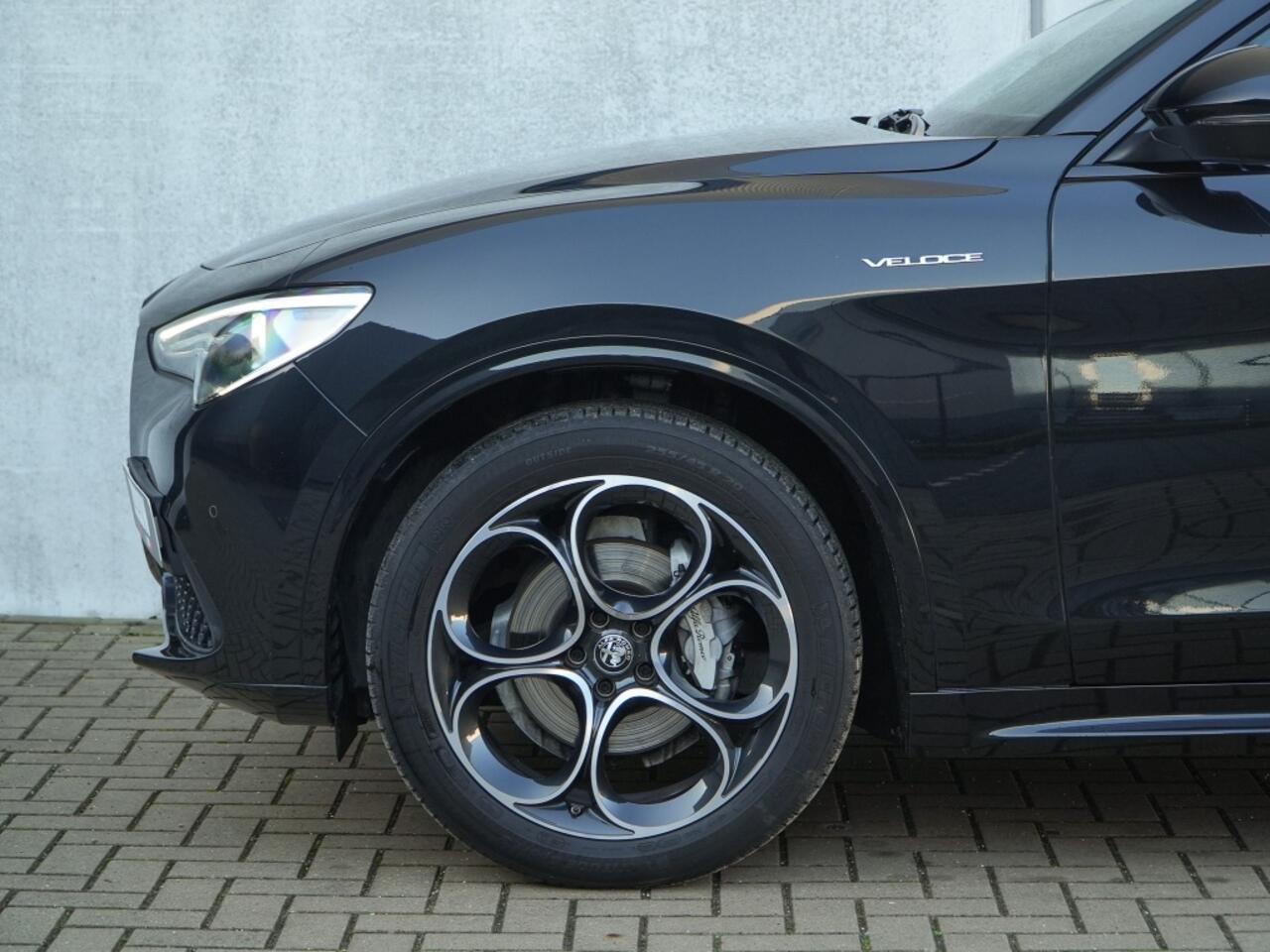 Alfa Romeo Stelvio 2.0 Turbo 280 PK AWD Veloce | Pano | Harman | Driver | Carplay |