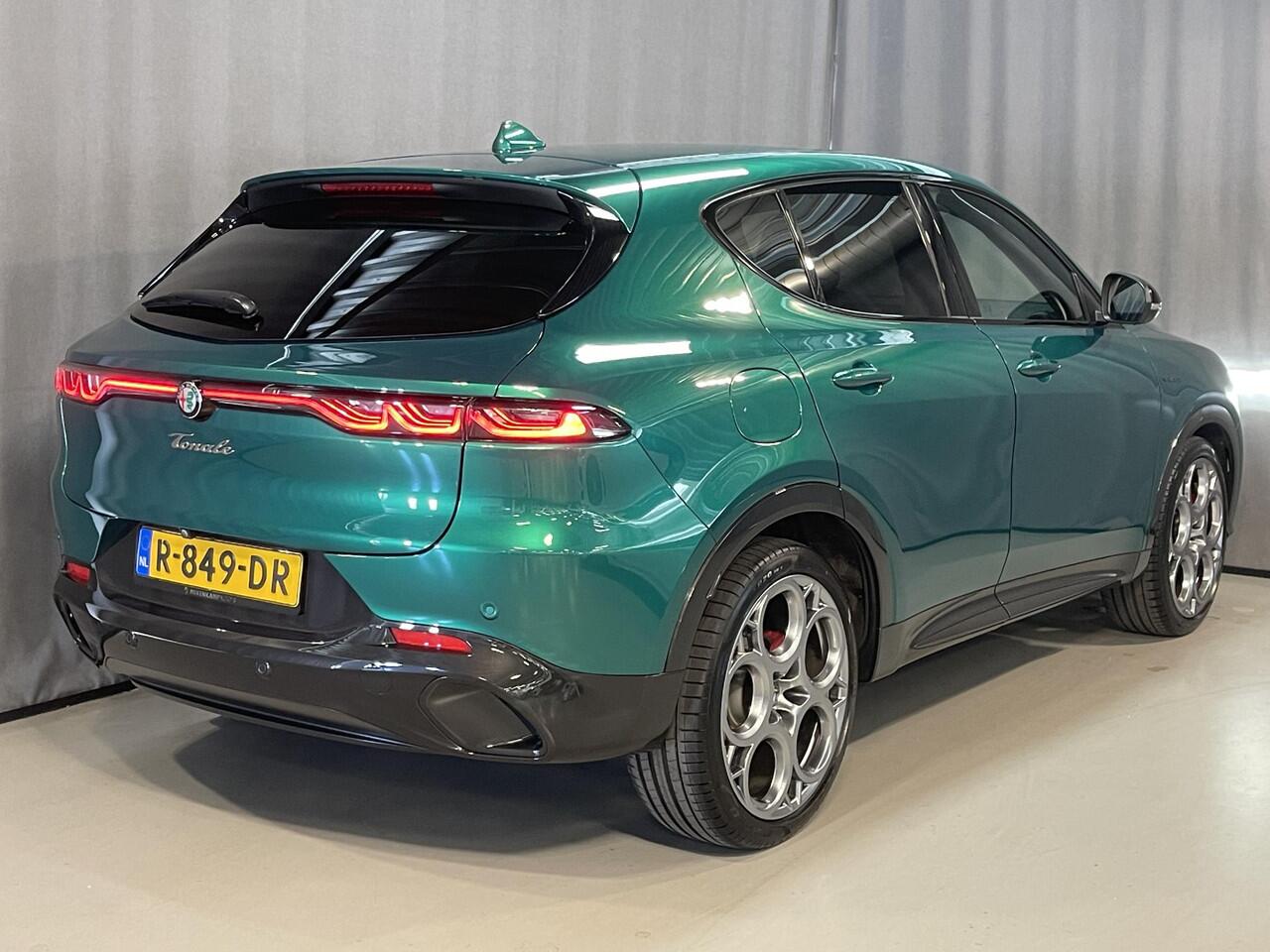 Alfa Romeo Tonale 1.5T Hybrid Veloce 20''/DNA/Leder + memory/Stuur + stoelverwarming + koeling/Dodehoek/Adaptieve cruise/Harman Kardon/Keyless/Camera/Matrix LED