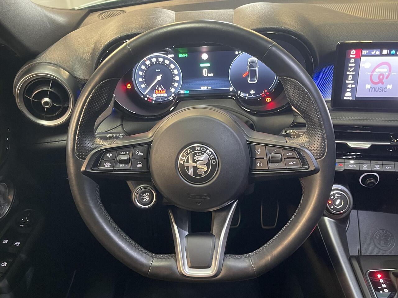 Alfa Romeo Tonale 1.5T Hybrid Veloce 20''/DNA/Leder + memory/Stuur + stoelverwarming + koeling/Dodehoek/Adaptieve cruise/Harman Kardon/Keyless/Camera/Matrix LED