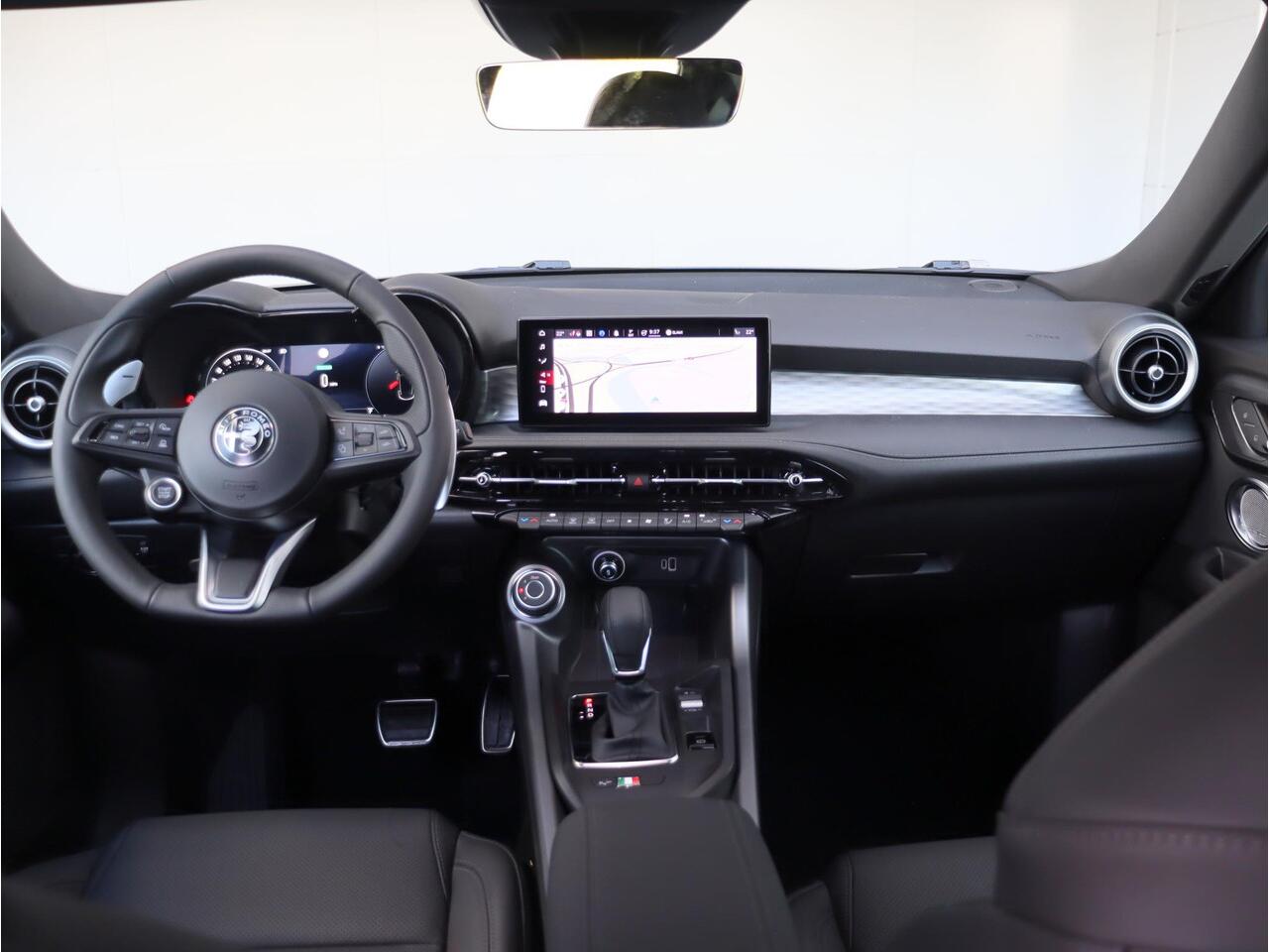 Alfa Romeo Tonale 1.5T Hybrid Edizione Speciale | 175pk Savalli Tuning | Navi | Ledere bekleding | Schakelflippers |