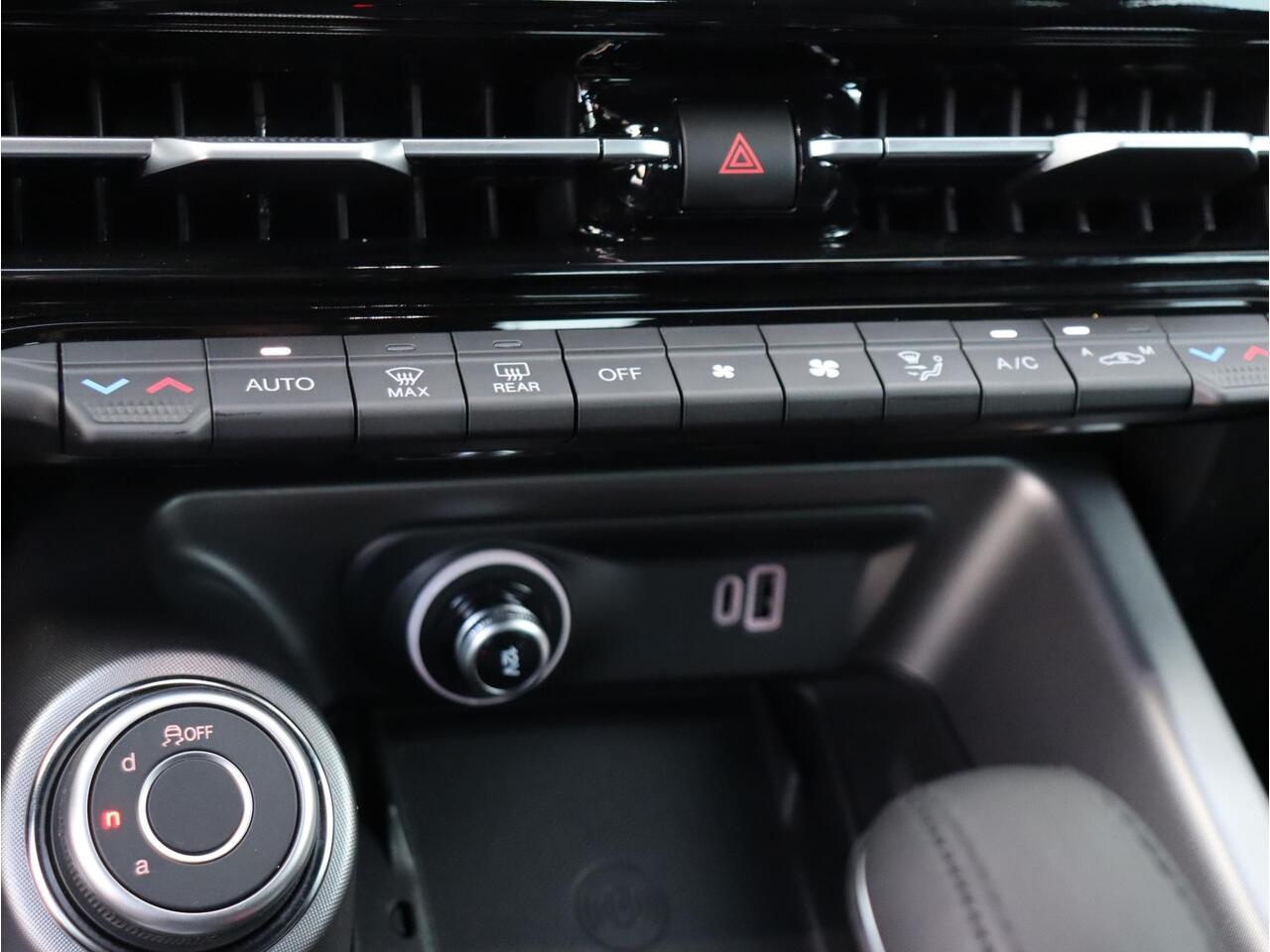 Alfa Romeo Tonale 1.5T Hybrid Edizione Speciale | 175pk Savalli Tuning | Navi | Ledere bekleding | Schakelflippers |