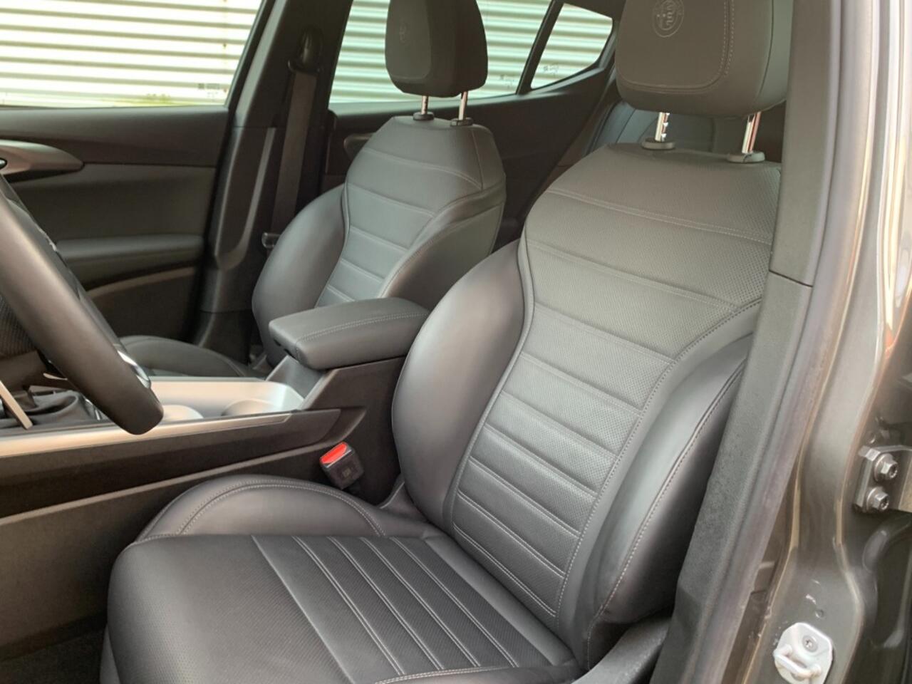 Alfa Romeo Tonale 160pk Edizione Speciale, 1e eigenaar, NL-auto, DAB, Carplay