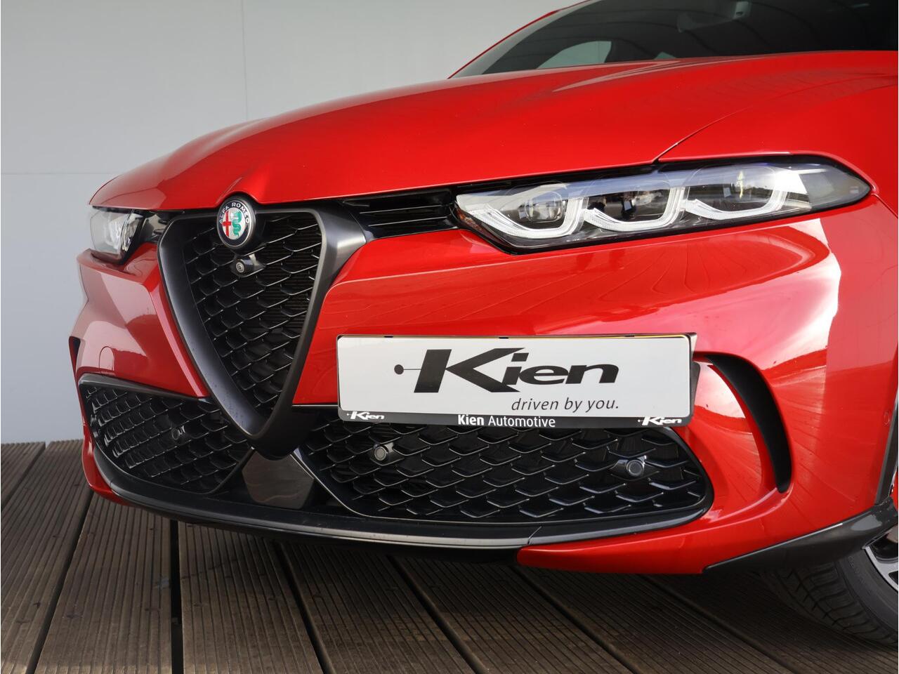 Alfa Romeo Tonale 1.5T Hybrid Veloce | Adaptieve demping | Tech pack | All-Season banden |