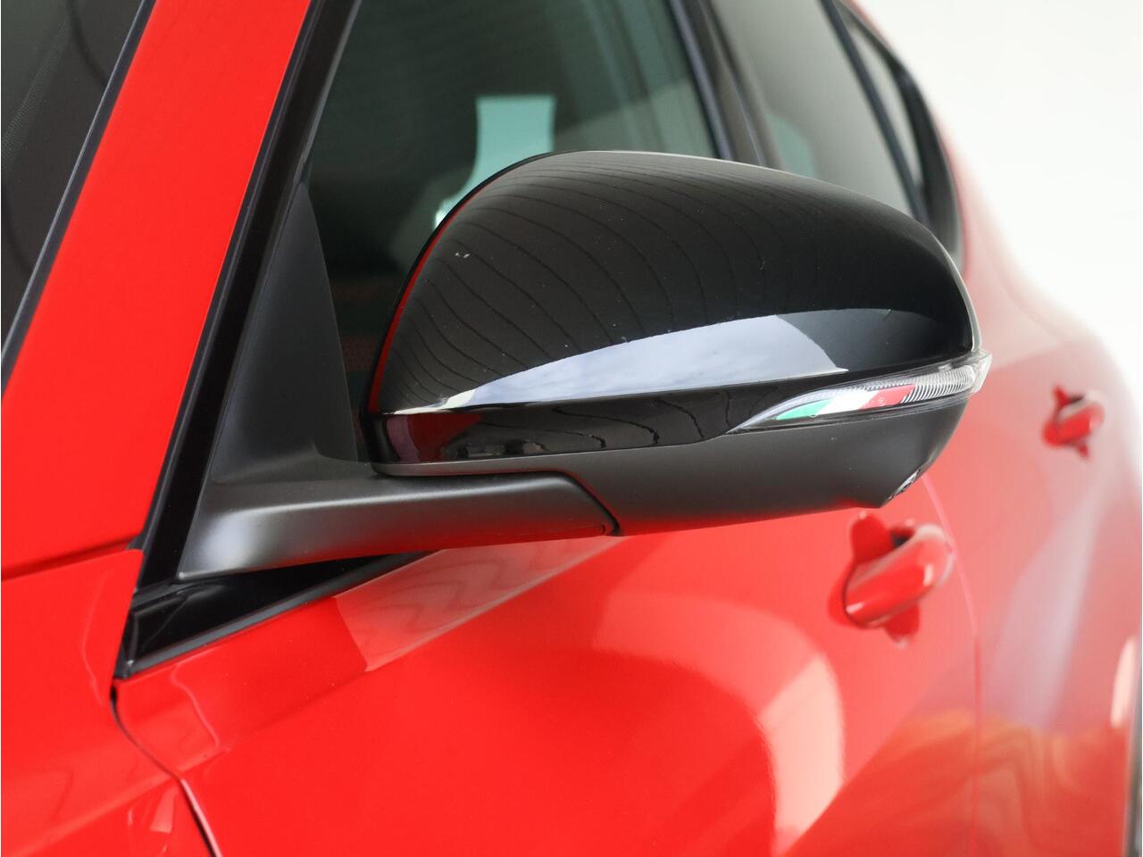 Alfa Romeo Tonale 1.5T Hybrid Veloce | Adaptieve demping | Tech pack | All-Season banden |