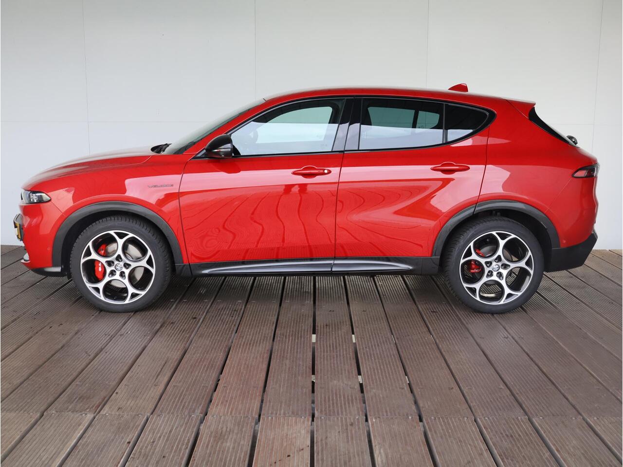 Alfa Romeo Tonale 1.5T Hybrid Veloce | Adaptieve demping | Tech pack | All-Season banden |