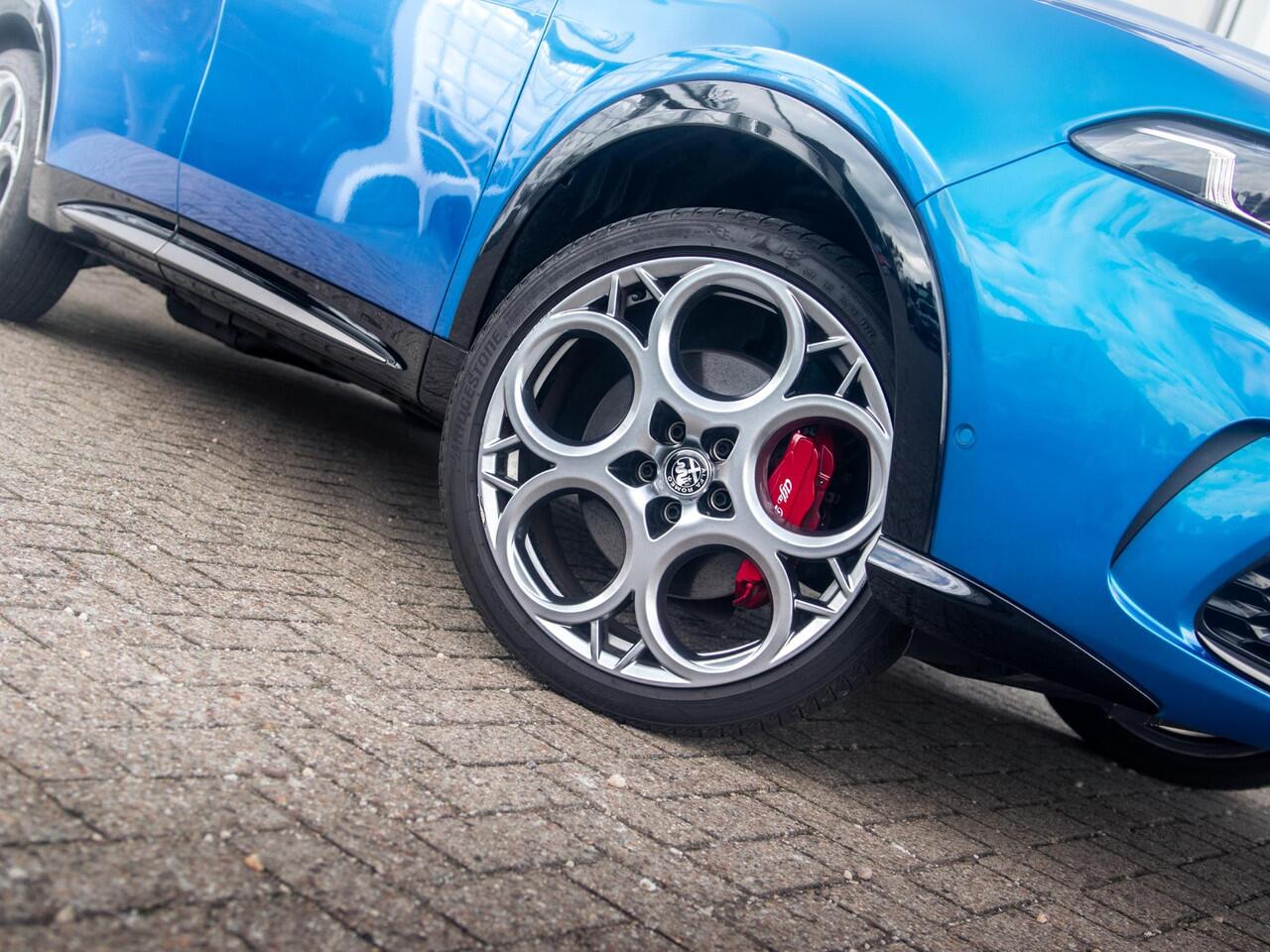 Alfa Romeo Tonale Plug-In Hybrid Q4 280pk Edizione Speciale | Technology Pack | Winter Pack | Blu Misano