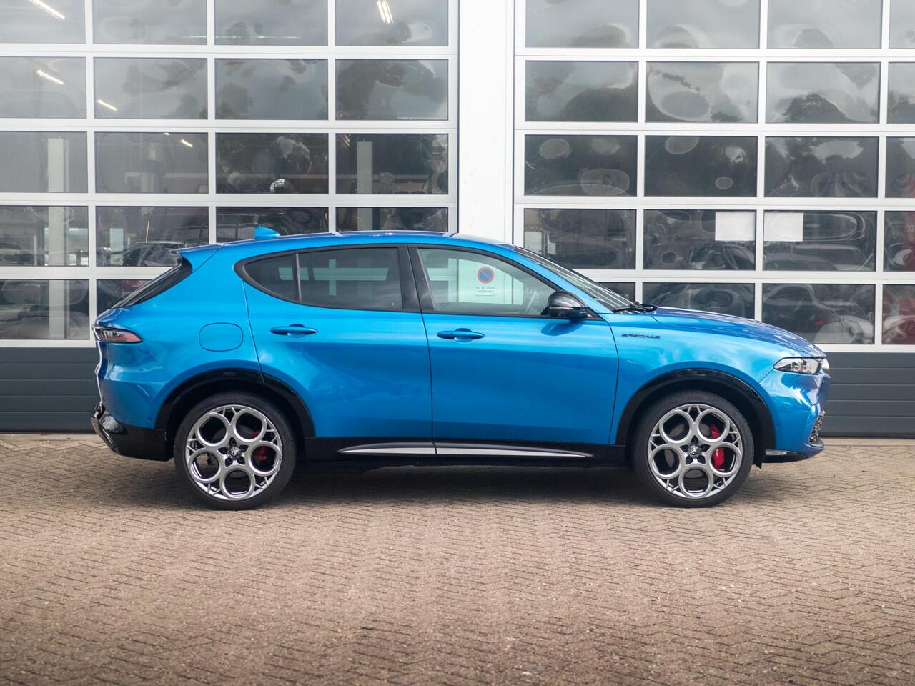 Alfa Romeo Tonale Plug-In Hybrid Q4 280pk Edizione Speciale | Technology Pack | Winter Pack | Blu Misano