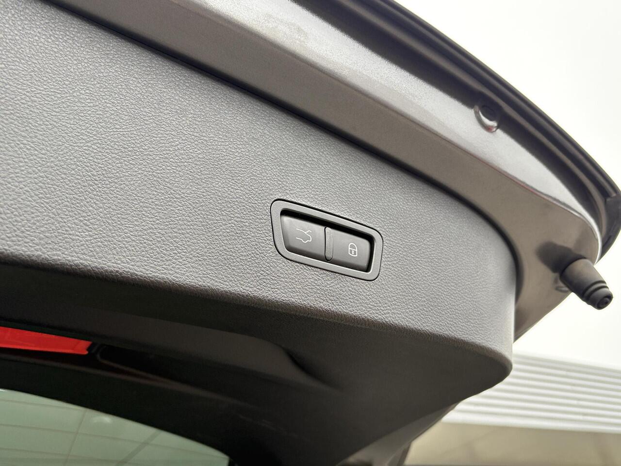 Alfa Romeo Tonale 1.3T PHEV Edizione Speciale 280pk! | Volle uitrusting! | Lederen bekleding | 360 graden Camera | Stoelverwarming/ventilatie | Adaptive cruise control | Schakelflippers |