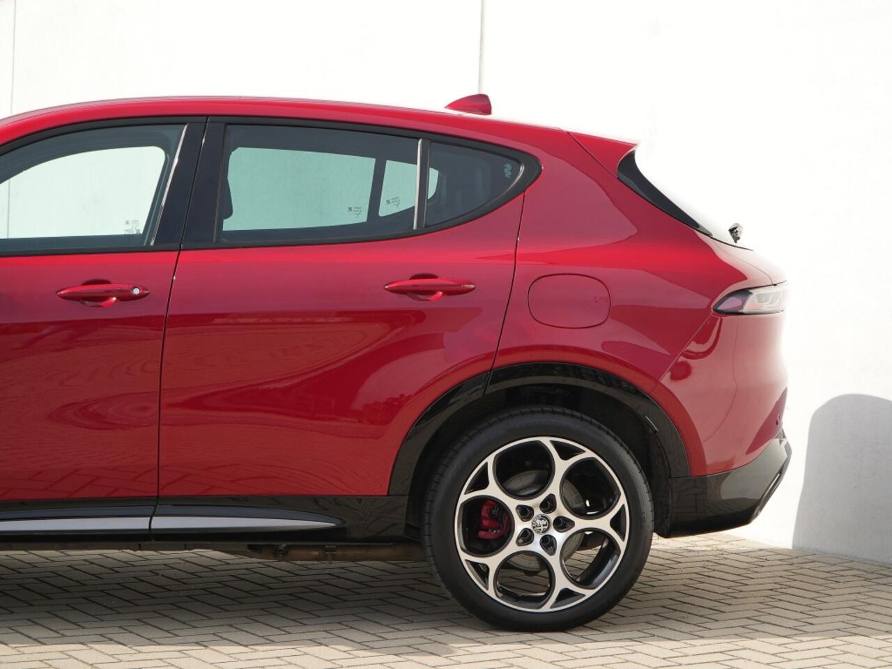 Alfa Romeo Tonale 1.3T PHEV 280 PK Edizione Speciale | Leder | Harman | Winter