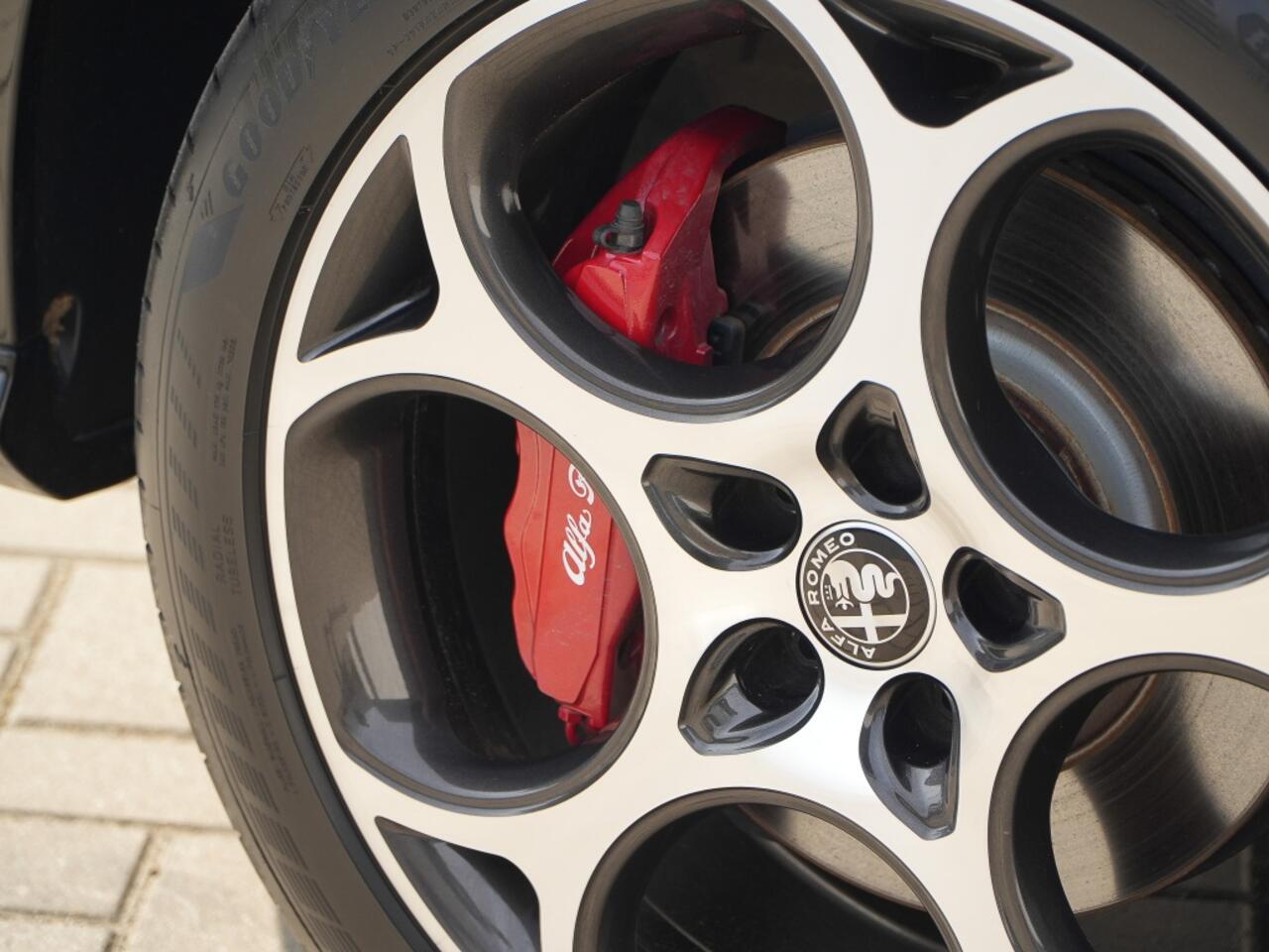 Alfa Romeo Tonale 1.3T PHEV 280 PK Edizione Speciale | Leder | Harman | Winter