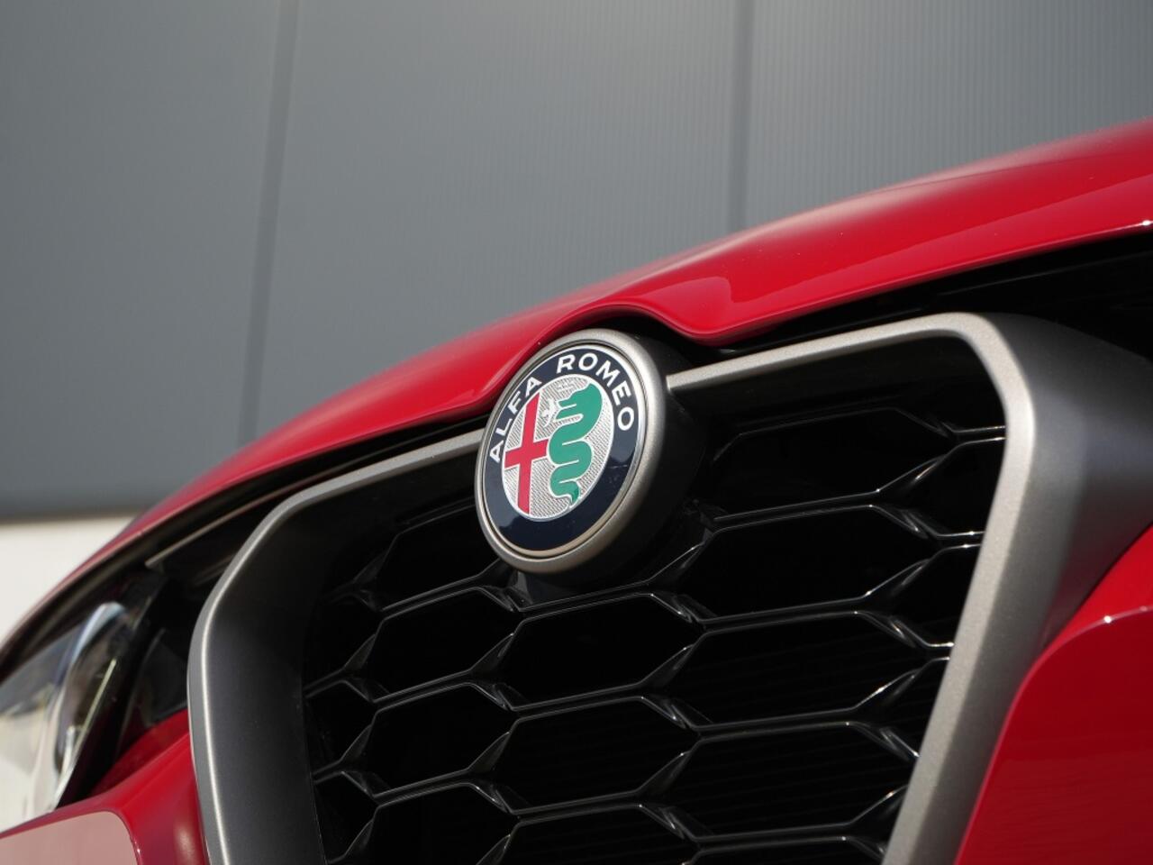 Alfa Romeo Tonale 1.3T PHEV 280 PK Edizione Speciale | Leder | Harman | Winter