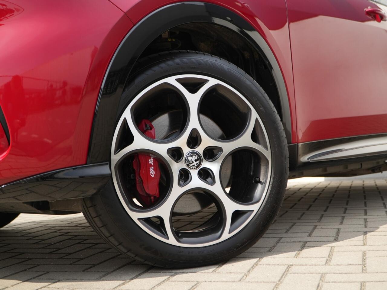 Alfa Romeo Tonale 1.3T PHEV 280 PK Edizione Speciale | Leder | Harman | Winter