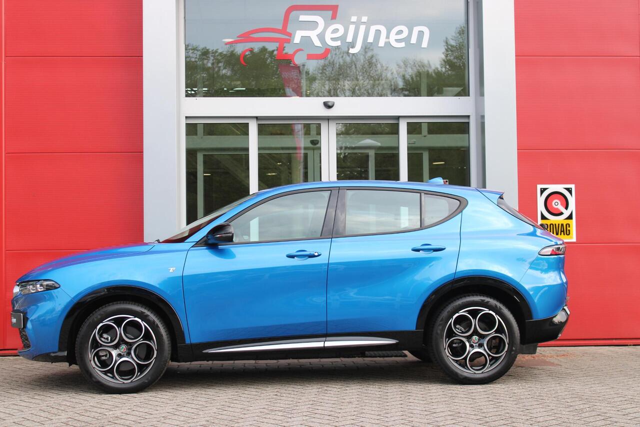 Alfa Romeo Tonale 1.5T 160PK Hybrid Ti | NIEUWE AUTO! | ELEKTRISCH BEDIENBARE VOORSTOELEN MET GEHEUGENFUNCTIE | HARMAN EN KARDON AUDIO | FULL LED KOPLAMPEN | 18" LICHTMETALEN VELGEN | CLIMATE CONTROL | NAVIGATIE | DRAADLOZE APPLE CARPLAY/ANDROID AUTO | ADAPTIVE CRUISE CONT