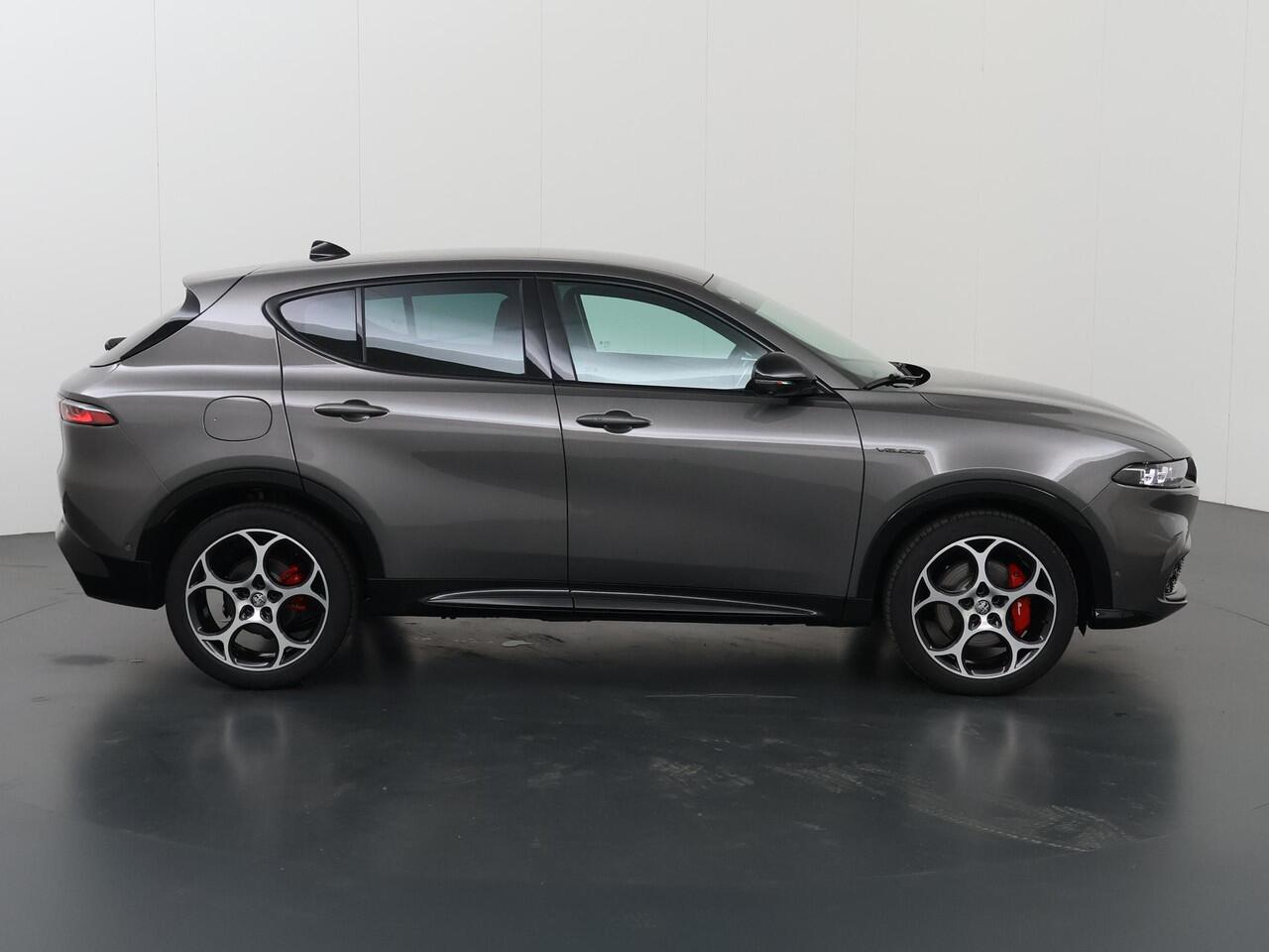 Alfa Romeo Tonale 1.5T Hybrid Veloce | Leder | 360 Graden Camera | Stoel/Stuurwielverwarming | Keyless |