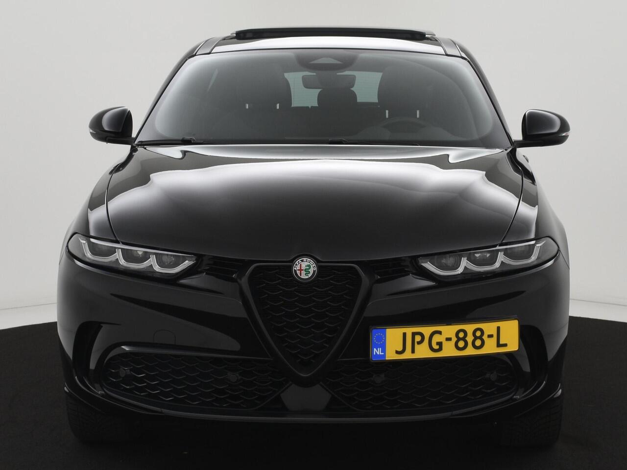 Alfa Romeo Tonale 1.5T Hybrid 160PK Veloce PANODAK|LEER|STOELVENTILATIE|WINTERPACK|20INCH|ACC|CAMERA|LED