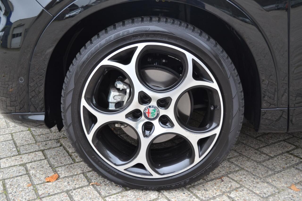 Alfa Romeo Tonale Tributo Italiano 1.6 JTDm BTW auto