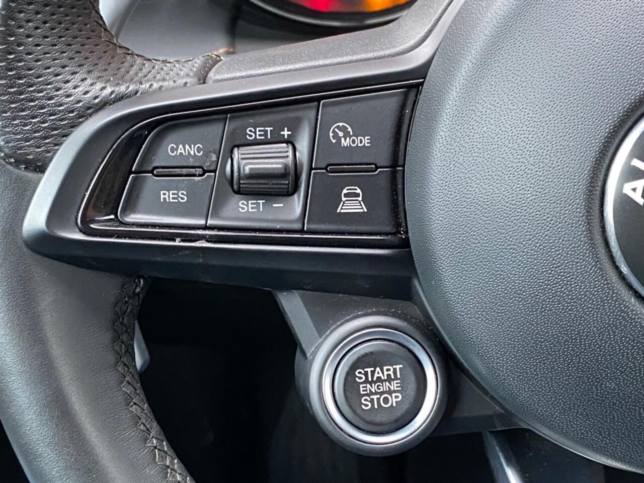 Alfa Romeo Tonale 1.3T PHEV PLUG-IN VELOCE NAVI ADAPT-CRUISE STOELVW+VENTI CAMERA