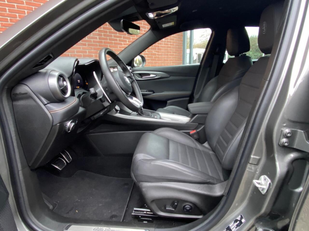 Alfa Romeo Tonale 1.3T PHEV PLUG-IN VELOCE NAVI ADAPT-CRUISE STOELVW+VENTI CAMERA