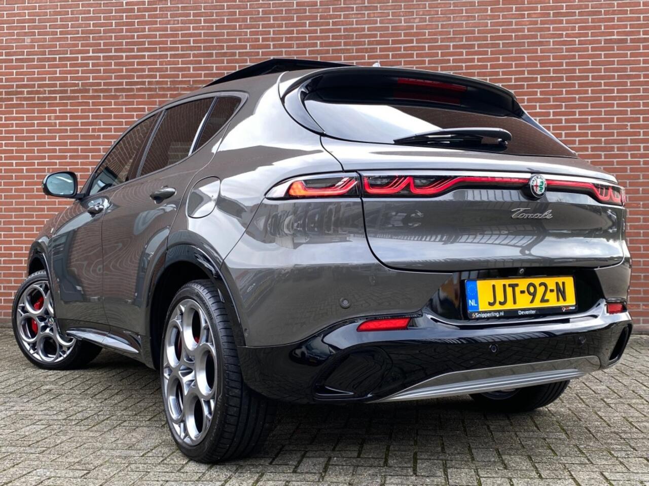 Alfa Romeo Tonale 1.3T PHEV PLUG-IN TRIBUTO ITALIANO NAV ADAPT-CRUISE SCHUIF/KANTE