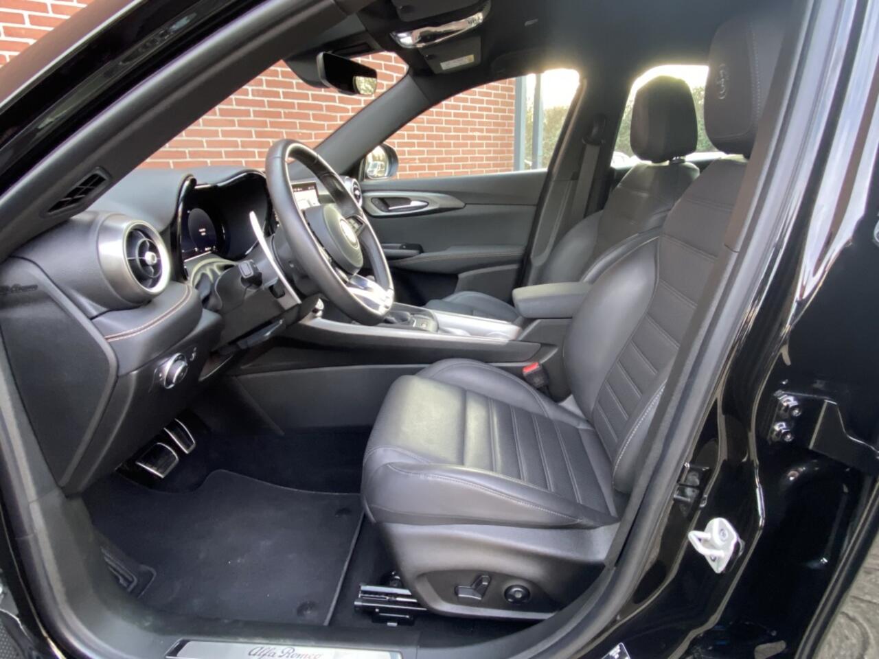 Alfa Romeo Tonale 1.3T PHEV VELOCE NAVI ADAPT-CRUISE STOELVW+VENTI CAMERA