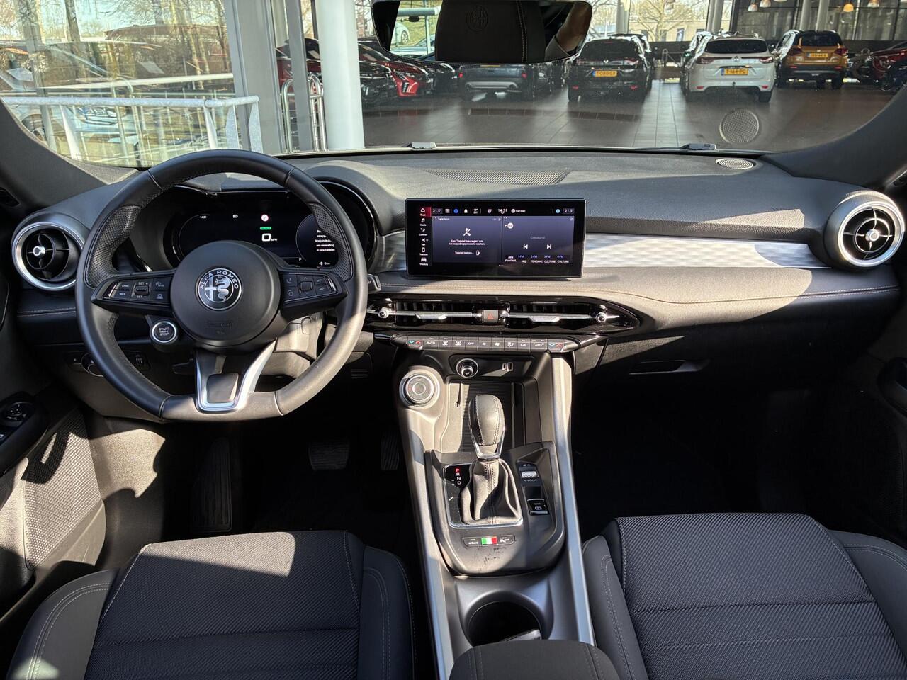 Alfa Romeo Tonale 1.3T PHEV Ti Automaat 280PK | Carplay/Android | Achteruitrijcamera | 18'' Petali velgen | Adaptieve Cruise Control