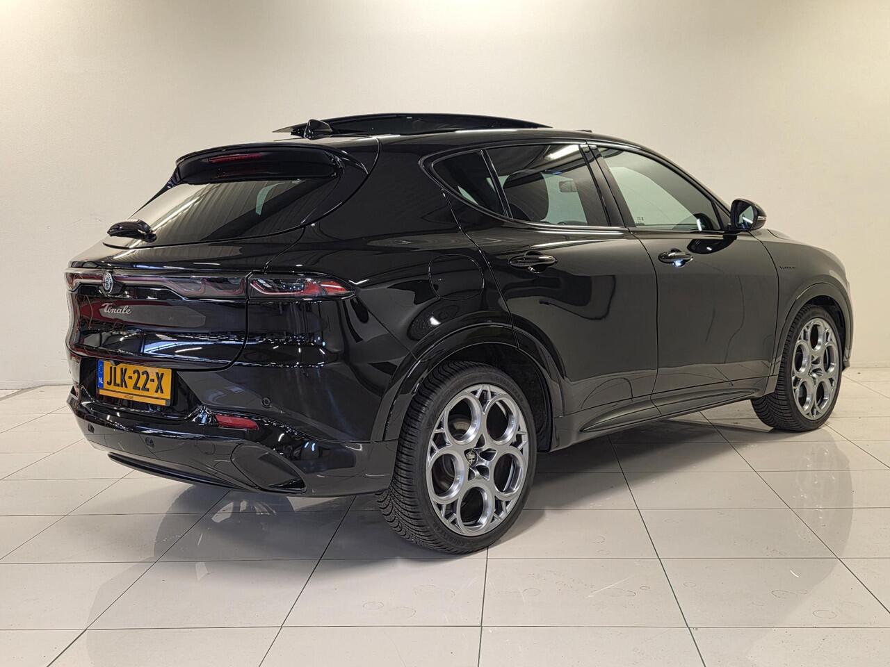 Alfa Romeo Tonale 1.5T Hybrid Veloce | Leer | Panoramadak | Navigatie | Stoel verwarming/verkoeling |