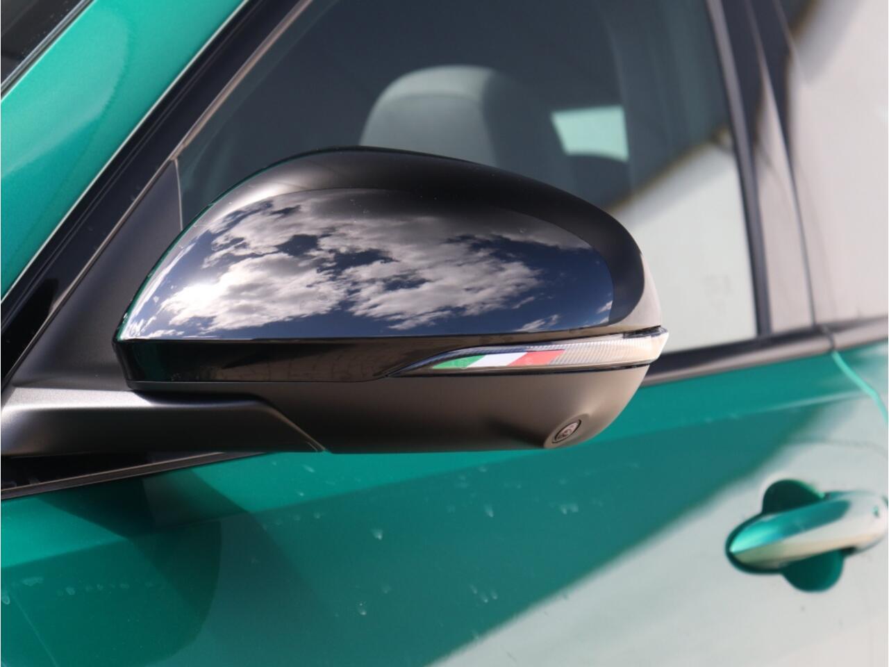 Alfa Romeo Tonale 1.3T PHEV 280 PK Veloce | Pano | Leder | LED | Winter | 20"