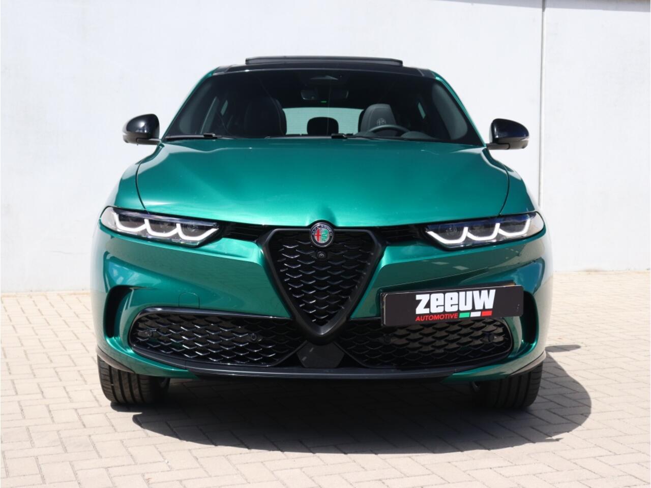Alfa Romeo Tonale 1.3T PHEV 280 PK Veloce | Pano | Leder | LED | Winter | 20"