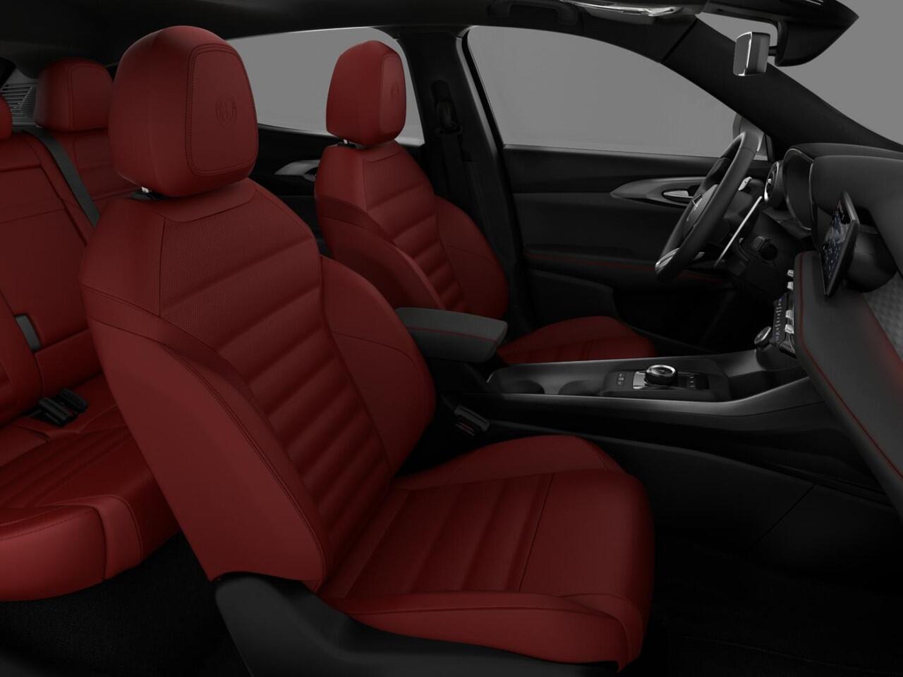 Alfa Romeo Tonale Ibrida Plug-In Q4 270pk | Pack Tech | Schuif/Kanteldak | 20" | Harman Kardon | MY26