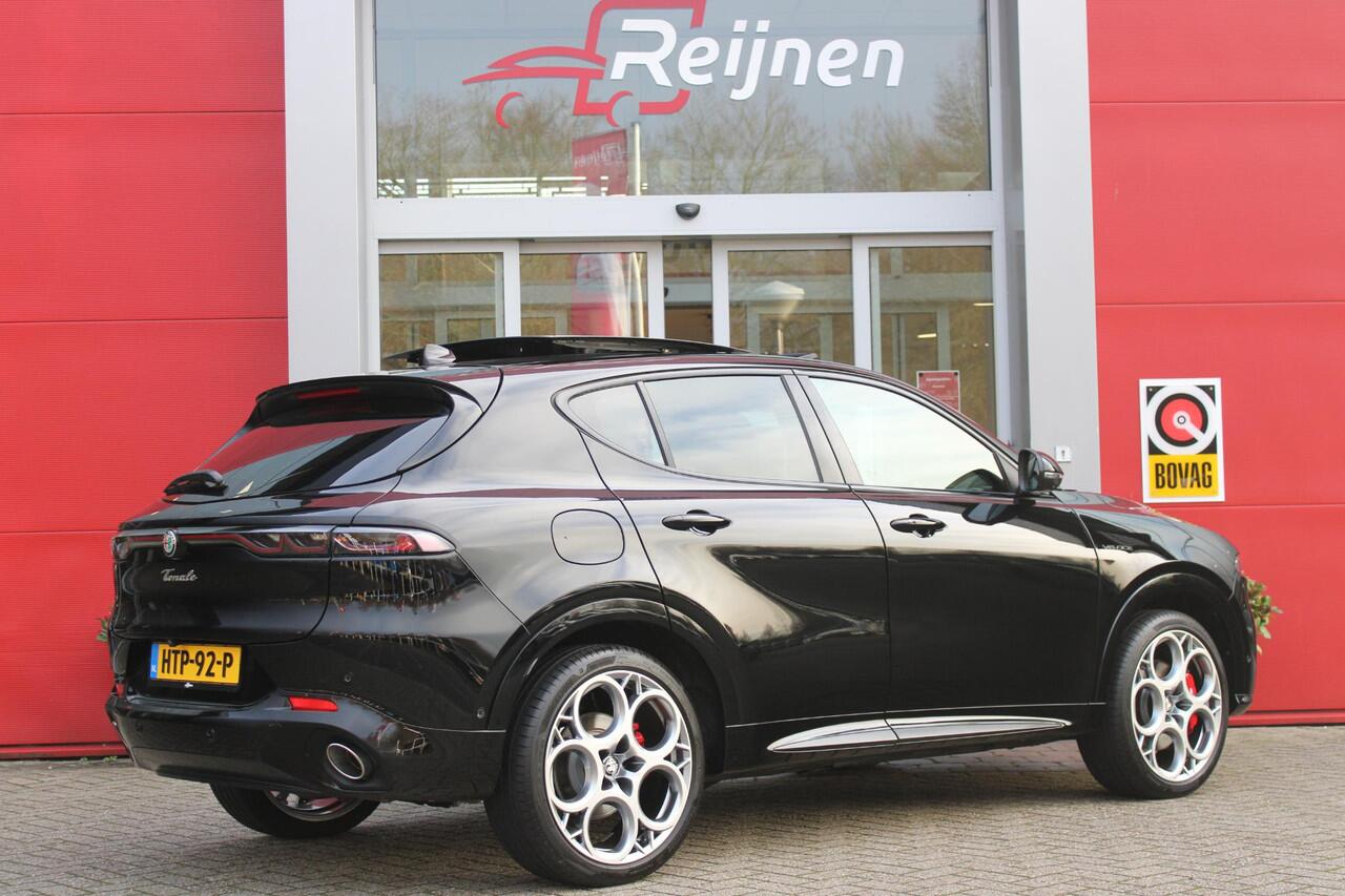 Alfa Romeo Tonale 1.3T PHEV 280PK VELOCE Q4 | PANORAMISCH SCHUIF / KANTELDAK | LEDEREN BEKLEDING | VOORSTOELEN / STUUR VERWARMD | VOORSTOELEN GEVENTILEERD | VOORSTOELEN ELEKTRISCH VERSTELBAAR | DRAADLOOS APPLE CARPLAY / ANDROID AUTO | 360° CAMERA | AUTOMATISCH DIMMENDE BUI
